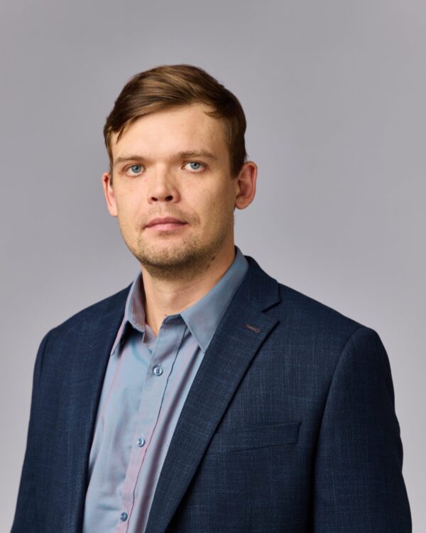 Денис Халаев